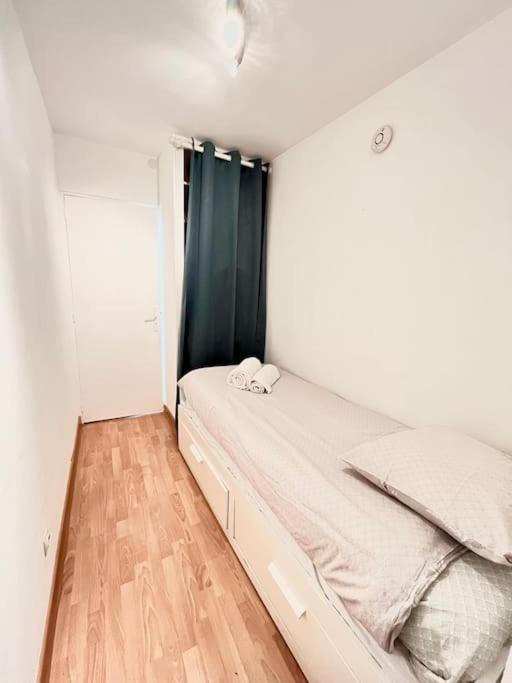 New York - Appartement A Reims Exterior foto